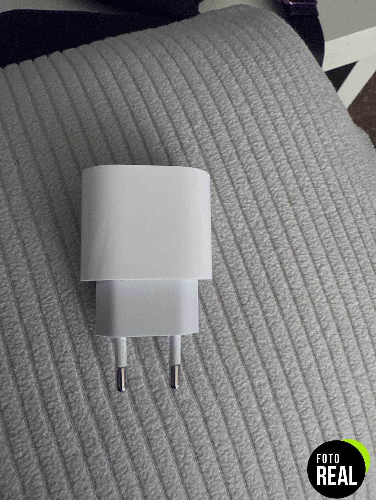 adaptador-apple-usb-c-20w-2025-foto-2