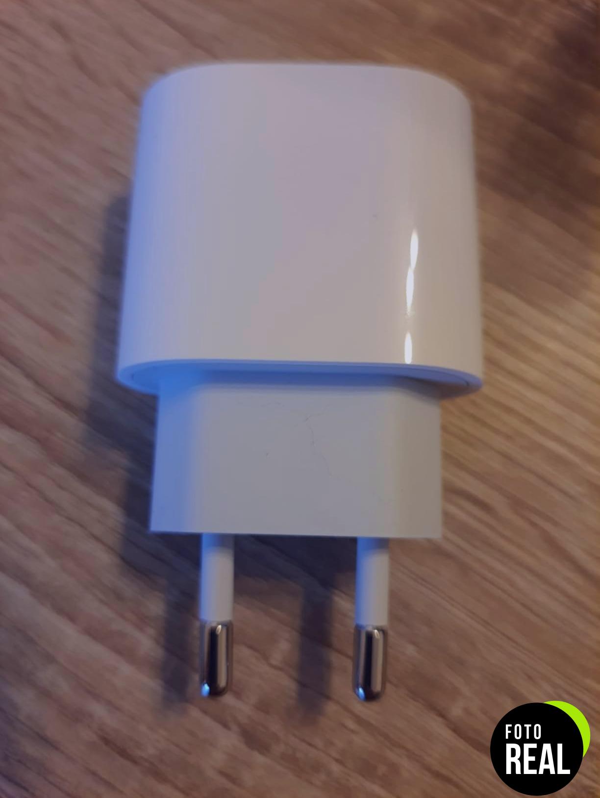 adaptador-apple-usb-c-20w-2025-foto-3