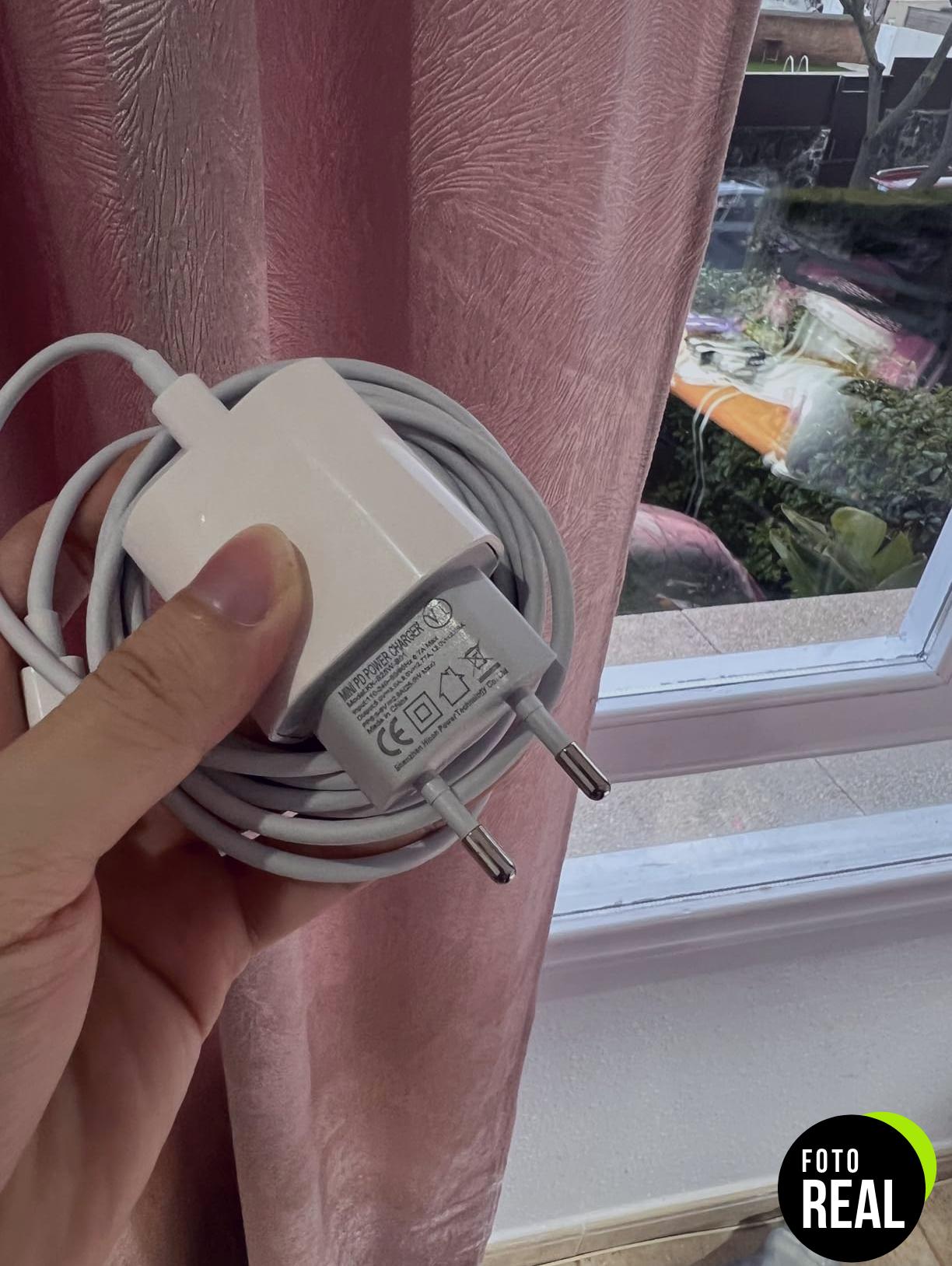 cargador-iphonerapido-25w-2m-cable-foto-1