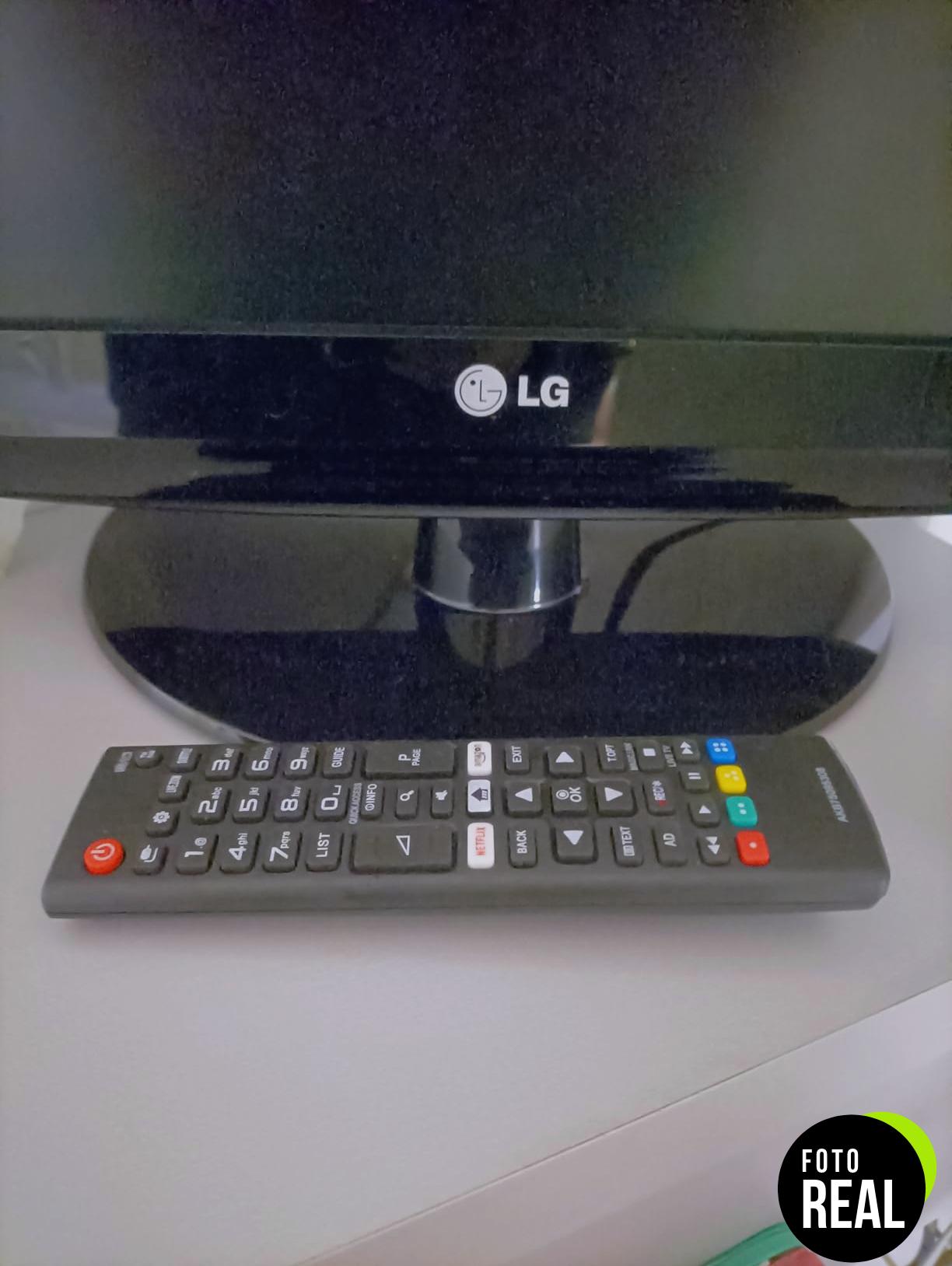 mando-lg-universal-akb75095308-foto-1
