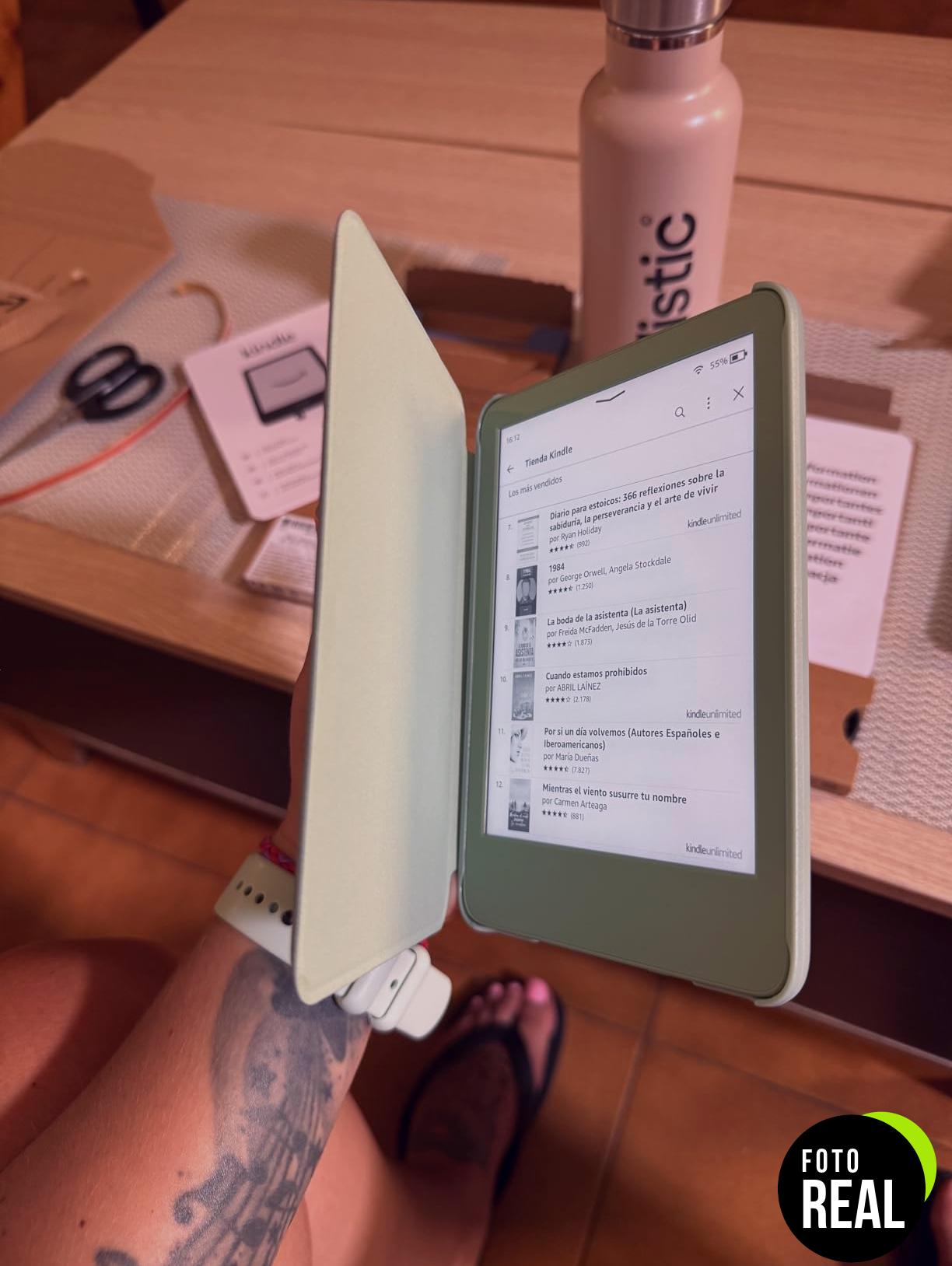 moko-funda-kindle-2024-6inch-matcha-foto-3